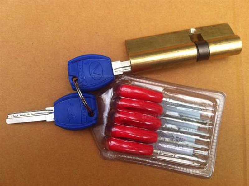 修锁与换锁：开启安全新生活的秘诀